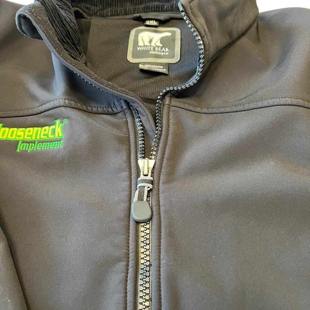 White Bear Black men’s size 2 XL full zip jacket